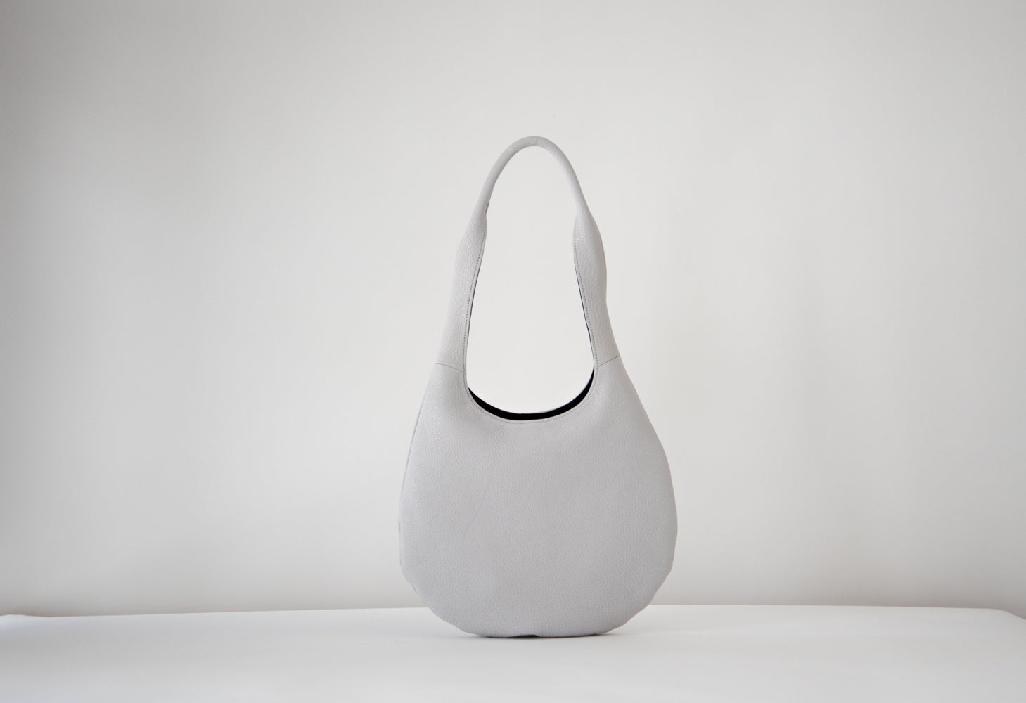 B-006 / Round One-Shoulder Bag (S) 
