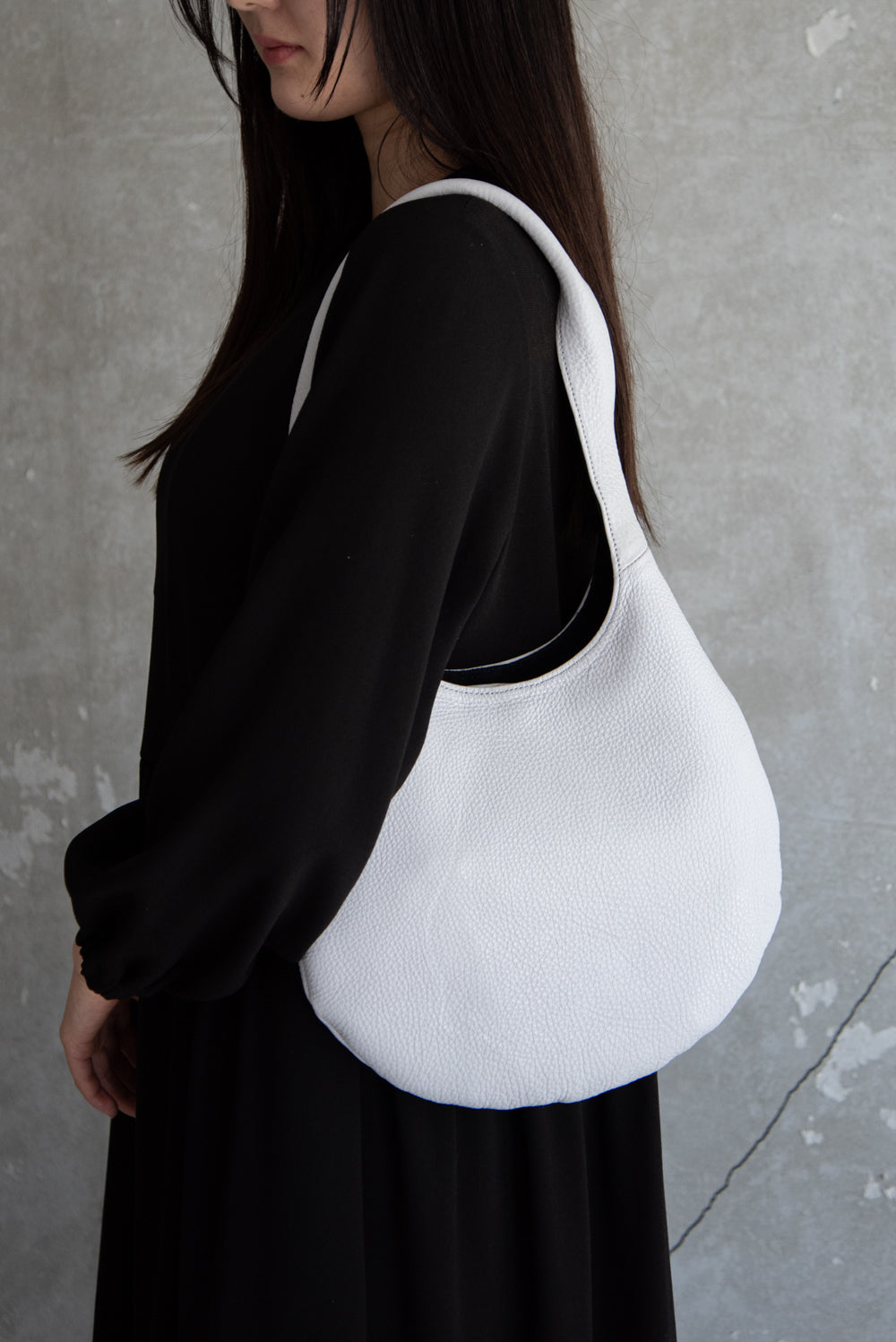 B-006 / Round One-Shoulder Bag (S) 