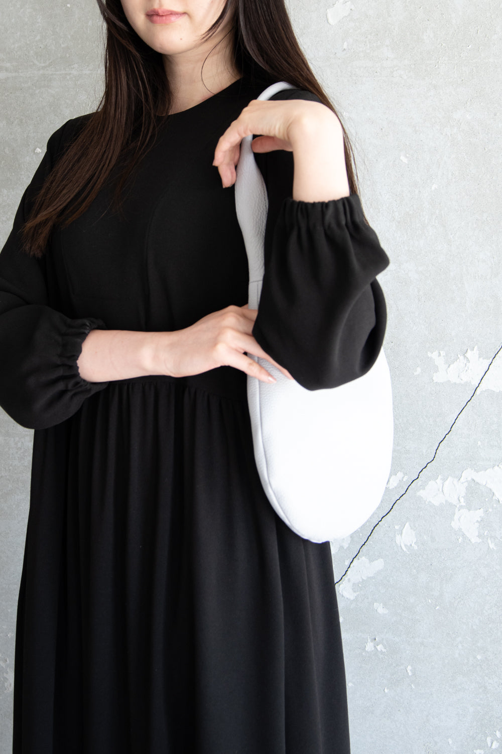 B-006 / Round One-Shoulder Bag (S) 