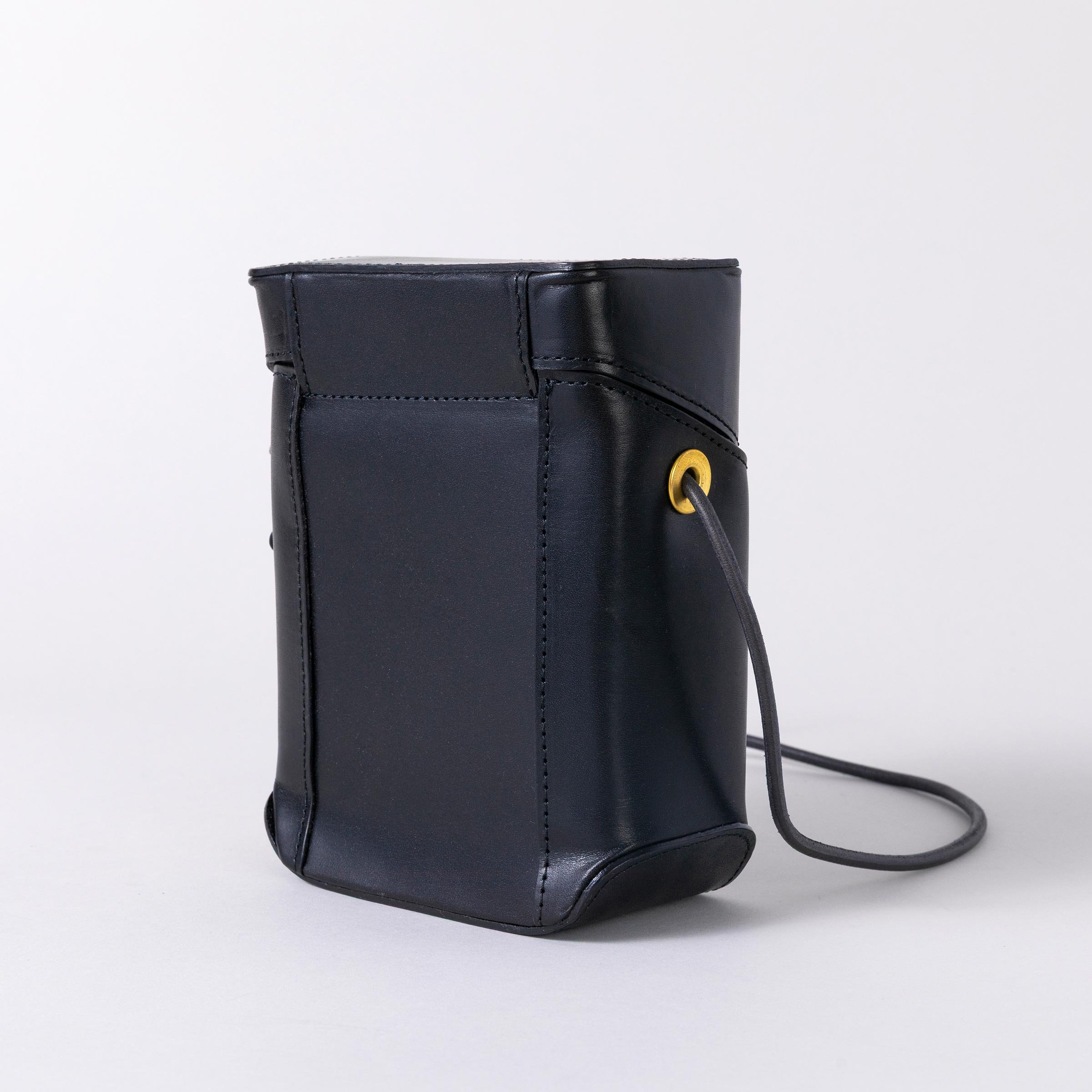 B-001 / サコッシュ / ブラック – Sarah μ